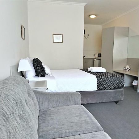 Glenelg Beach Gateway Studio Apartment Exteriör bild