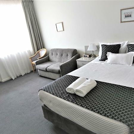 Glenelg Beach Gateway Studio Apartment Exteriör bild